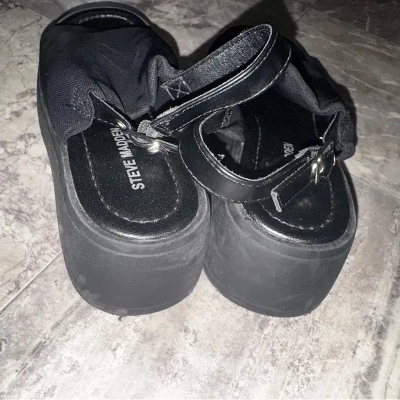 Steve Madden Girls Shoes Slinky girls Heeled Sandal size 2