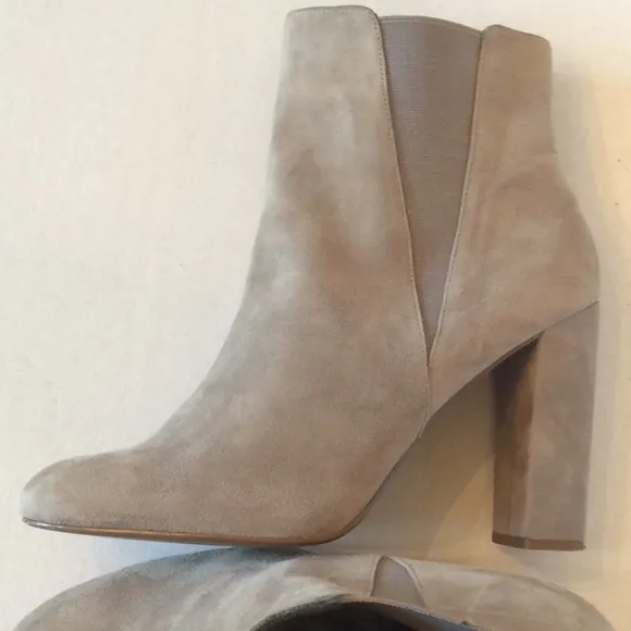 Steve Madden Gray Suede Ankle Boots Size 11