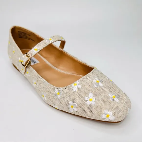 Steve Madden Tan Canvas Embroidered Daisy Floral Mary Jane Flats Shoes