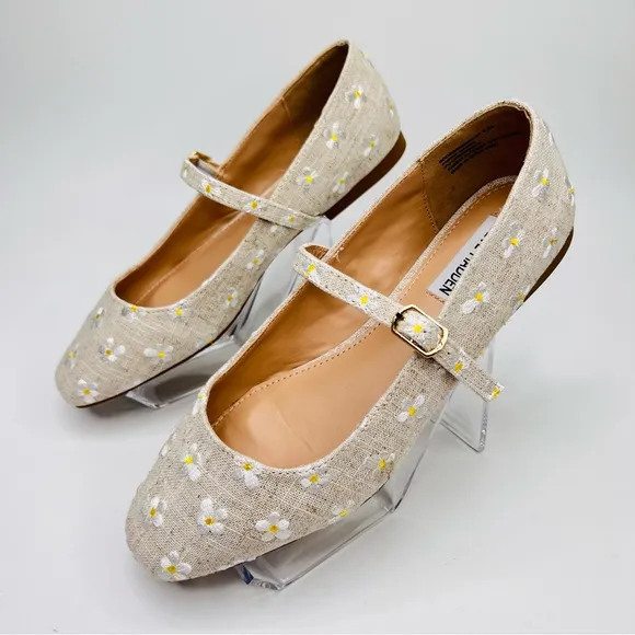Steve Madden Tan Canvas Embroidered Daisy Floral Mary Jane Flats Shoes