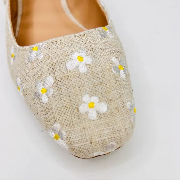 Steve Madden Tan Canvas Embroidered Daisy Floral Mary Jane Flats Shoes