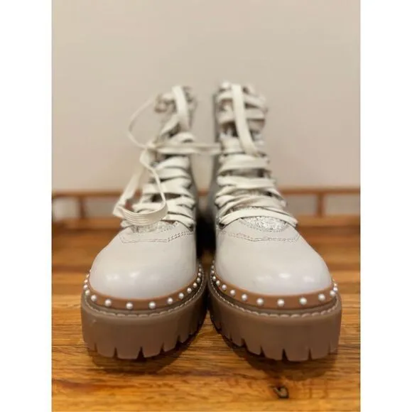Steve Madden Women's Cream Rainier Ankle Boots Size 8.5M NWOT