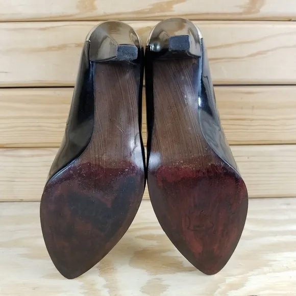 Stuart Weitzman 6.5 US Slip on Leather Stiletto High Heels Pumps
