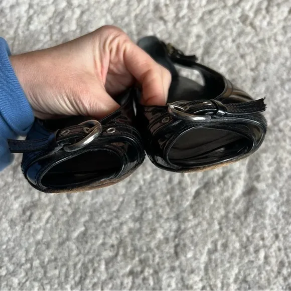 STUART WEITZMAN: Black Leather Silver Buckle Detail Cutout Accent Ballet Flats