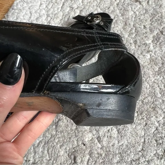 STUART WEITZMAN: Black Leather Silver Buckle Detail Cutout Accent Ballet Flats