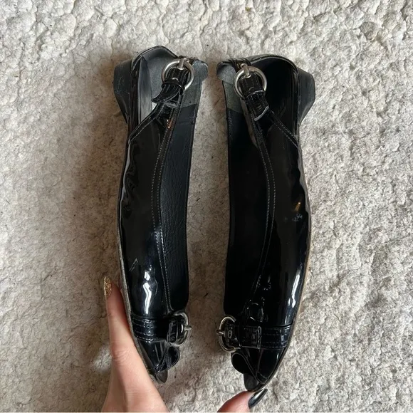 STUART WEITZMAN: Black Leather Silver Buckle Detail Cutout Accent Ballet Flats