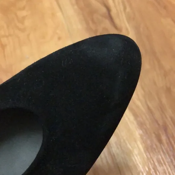 Stuart Weitzman Black Suede Heels Size 10 N