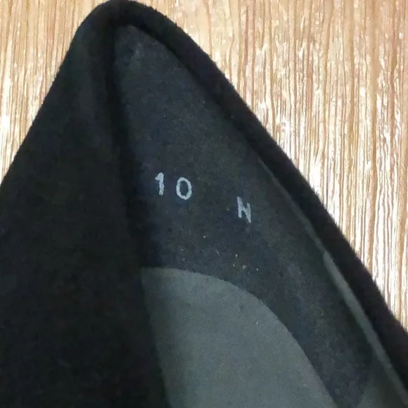 Stuart Weitzman Black Suede Heels Size 10 N