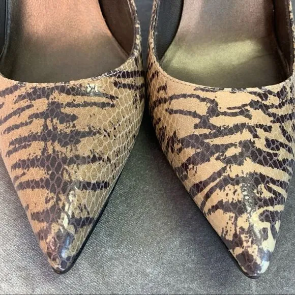 Stuart Weitzman Brown Tiger Print Pump Heels Size 8