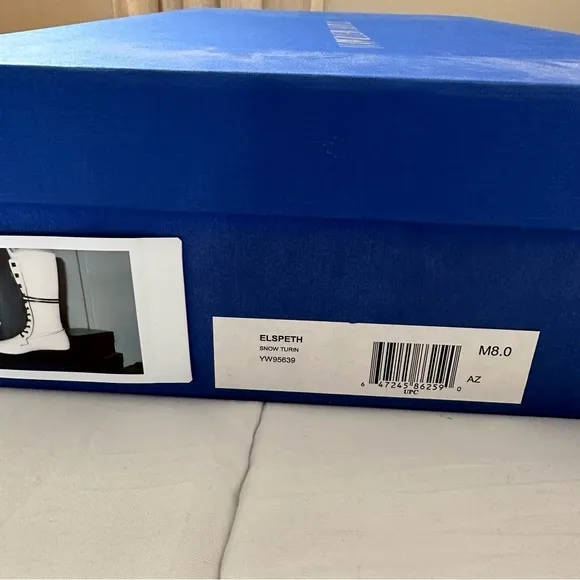 Stuart Weitzman Elspeth Combat Boots in Snow Turin Size 8 Brand New