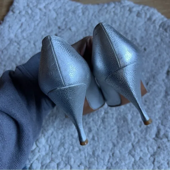 Stuart Weitzman for Mr. Seymour VTG Metallic Silver Rosette Vamp High Heels 10B