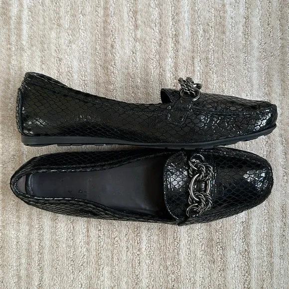 Stuart Weitzman FUELCHAIN Black Flats Loafers Shoes Size 9