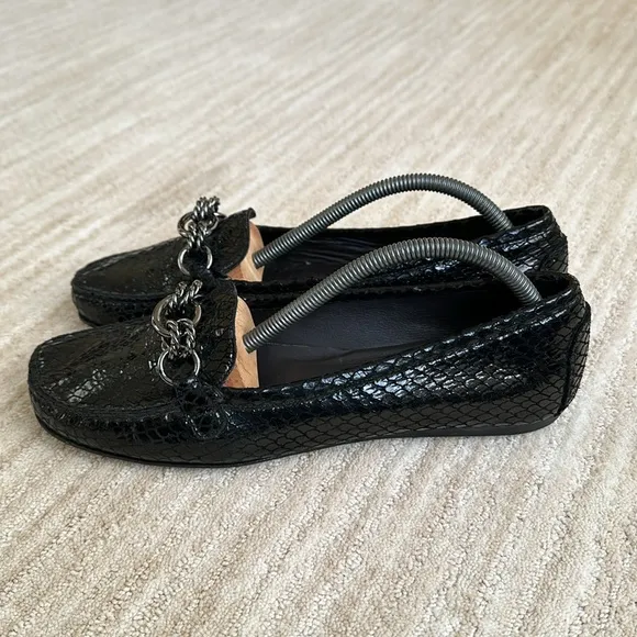 Stuart Weitzman FUELCHAIN Black Flats Loafers Shoes Size 9