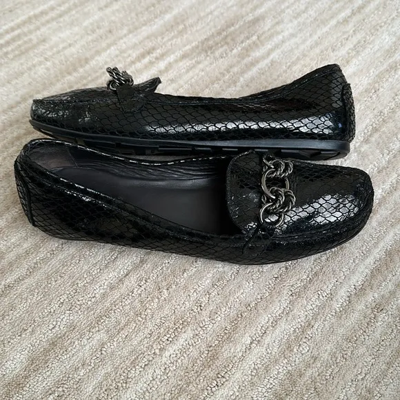 Stuart Weitzman FUELCHAIN Black Flats Loafers Shoes Size 9