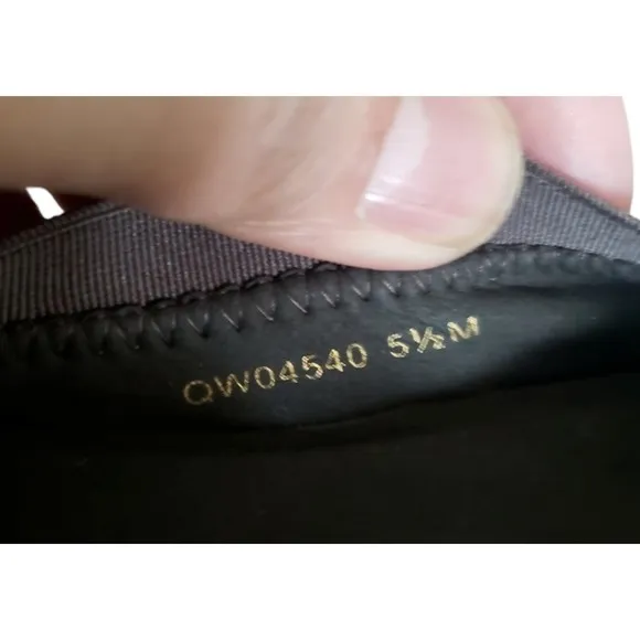 Stuart Weitzman Women's Taupe Leather Slip On Ballet Flats Shoes Size 5.5 M
