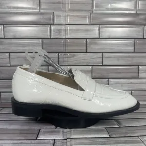 Stuart Weitzman Women's White Leather Palmer Sleek Croc-Embossed Loafer Size 10