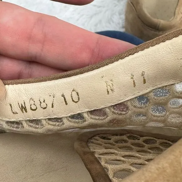 Stuart Weitzman Tan Mesh Lace-Up Oxford Suede Shoes