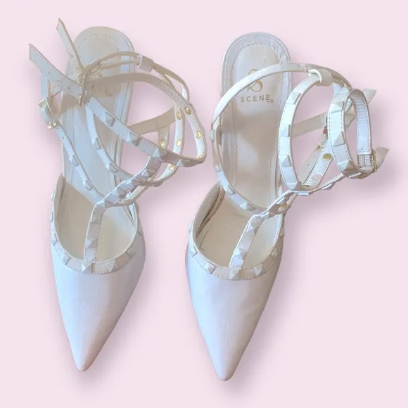 🗯Stud Strappy heels🗯
