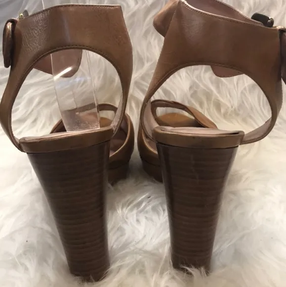 Sz9 Authentic Stewart Weitzman Cognac Heels