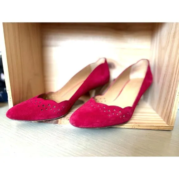 Sézane Low Josephine Courts Cherry Red Scalloped Suede Round Toe Heels SZ EU 38