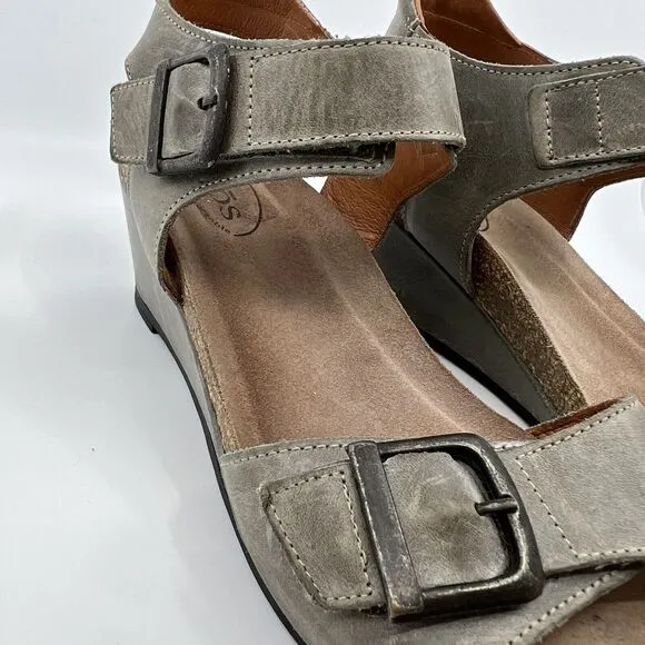 TAOS Buckle Up Wedge Sandals Leather‎ Gray Women 41 10-10.5 Cork Comfort