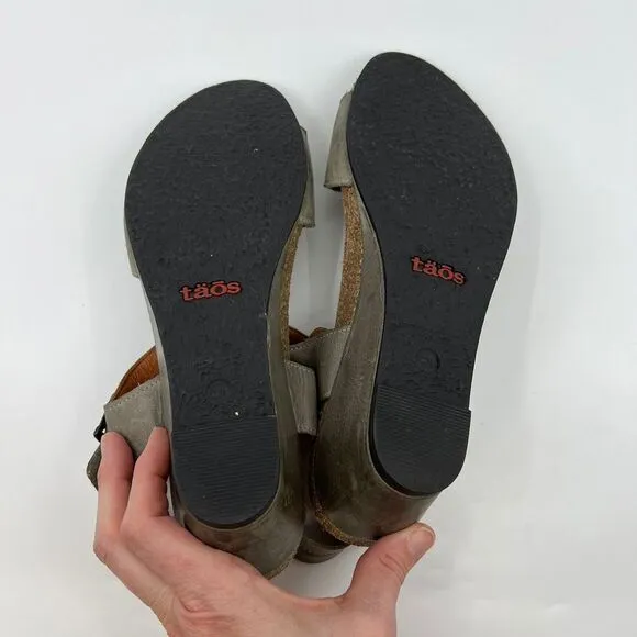 TAOS Buckle Up Wedge Sandals Leather‎ Gray Women 41 10-10.5 Cork Comfort