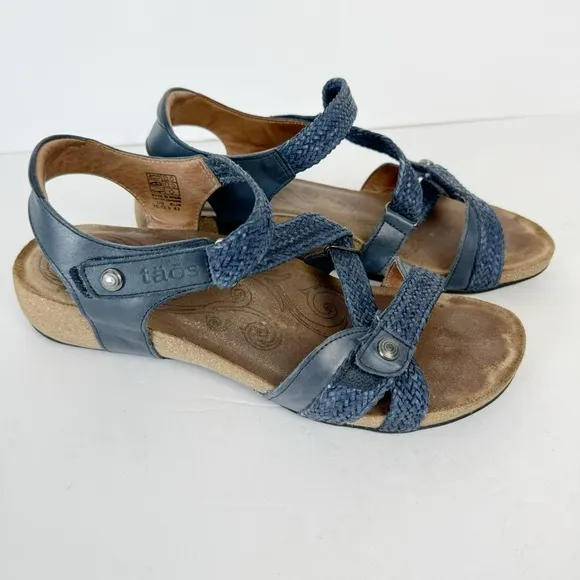 Taos Women's Trulie Navy Leather Sandal Sz 10/10.5