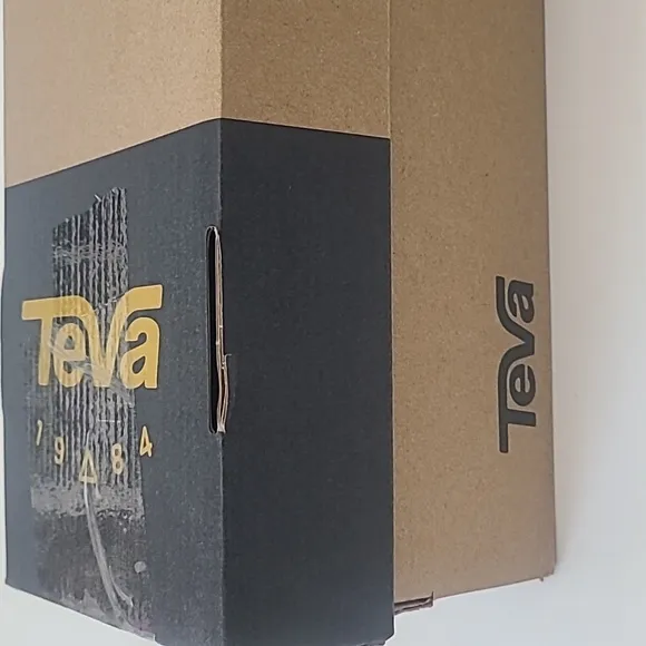 Teva Mens Black Sandals Original Universal Urban Size 12 NIB Cross Straps
