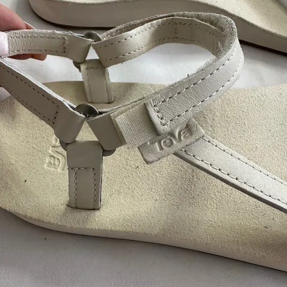 TEVA Women's Original Universal Slim Sandal, Size 8 or 10