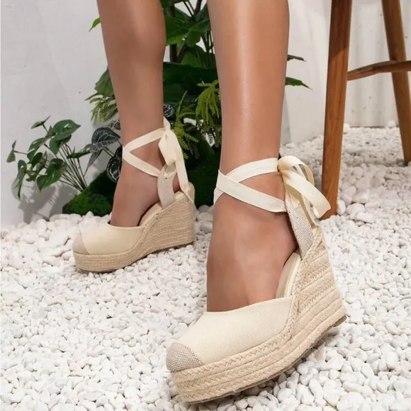 Tie Leg Wedged Heels 👠