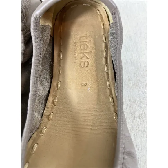 TIEKS by Gavrieli Taupe Ballet Flats Shoes Women Size 6