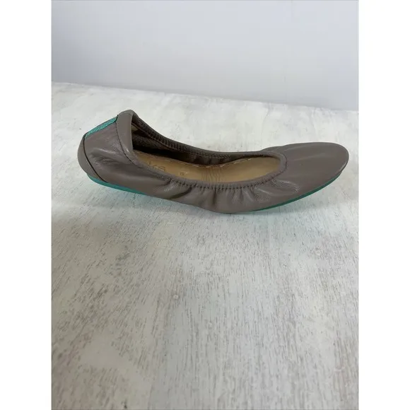 TIEKS by Gavrieli Taupe Ballet Flats Shoes Women Size 6
