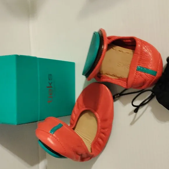 TIEKS Limited Edition Poppy Red Coral Ballet Flats Leather Slip On Shoes Sz 6
