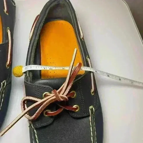 Timberland Mens 2 Eye Classic Leather Boat Shoes 74036 Navy Blue Size 9.5 Used