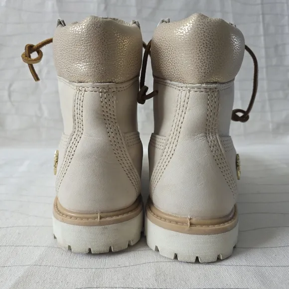 Timberland Womens 6 Inch Beige Gold Nubuck Leather Boots Shoes A18L5 Size 7