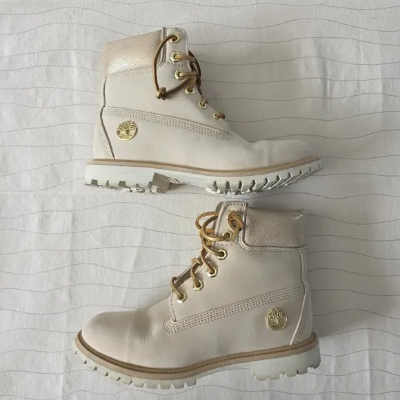 Timberland Womens 6 Inch Beige Gold Nubuck Leather Boots Shoes A18L5 Size 7