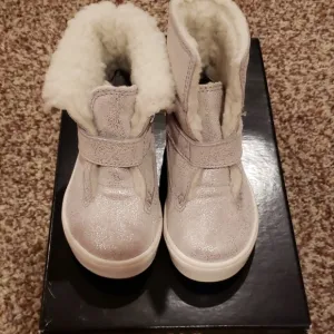 Toddler Ralph Lauren snow boots
