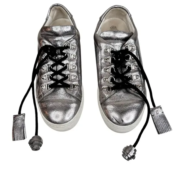 TOD’S Sportivo Metallic Leather Sneakers SZ 38 Fringe Silver Shoes