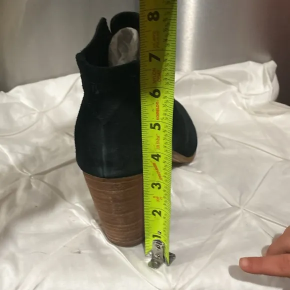 Toms Lace-Up Ankle Boots Black Size 11