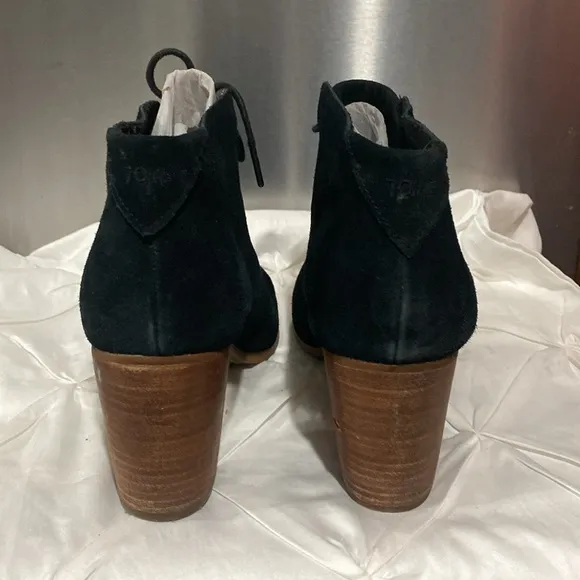 Toms Lace-Up Ankle Boots Black Size 11
