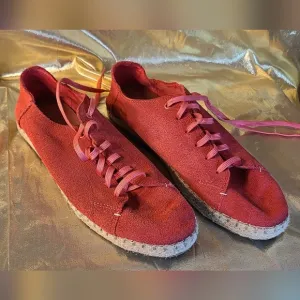 Tom's shoes