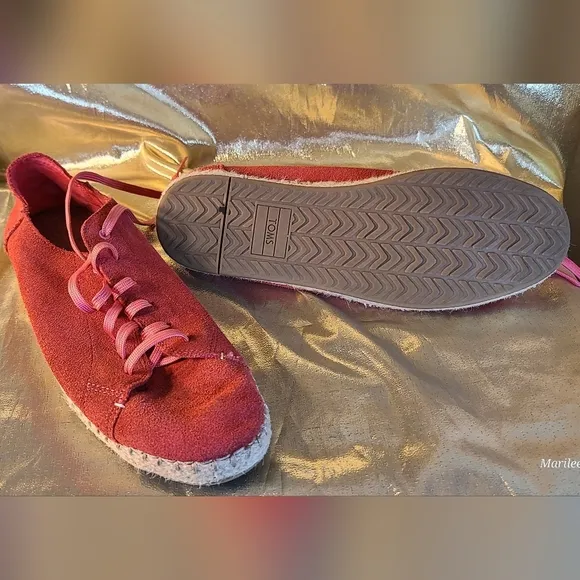 Tom's shoes