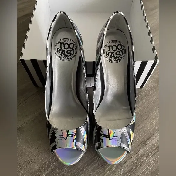 Too Fast Ribcage Heels