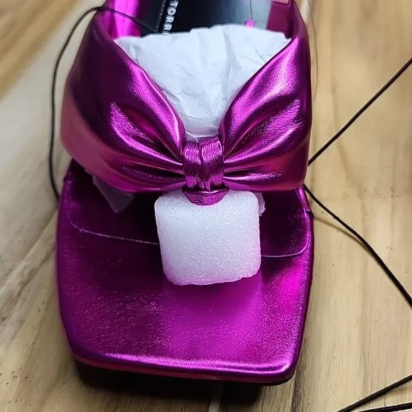 ☆TORRID☆ HOT☆FUSCHIA☆ STRAPPY FLIP FLOP HEEL LADIES SIZE 7WW NWT GORGEOUS