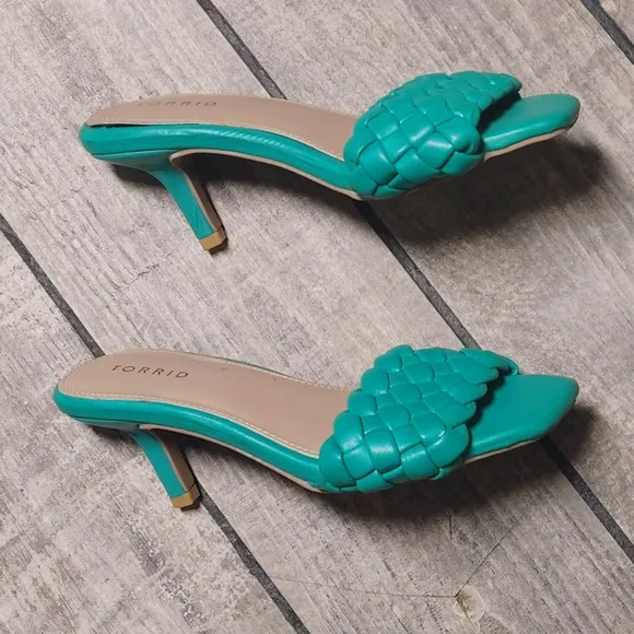 Torrid Women's Green Braided Slide Sandals Size 8 WW