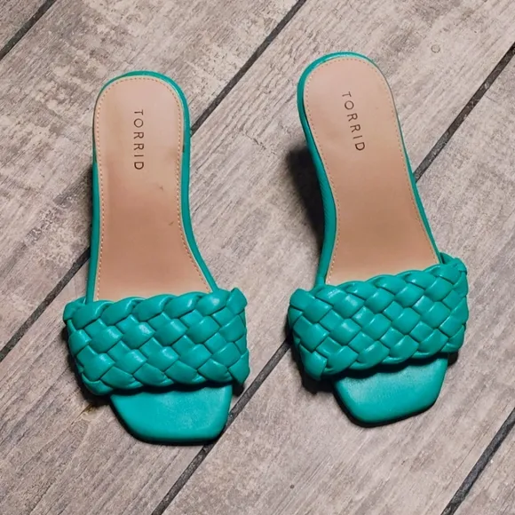 Torrid Women's Green Braided Slide Sandals Size 8 WW