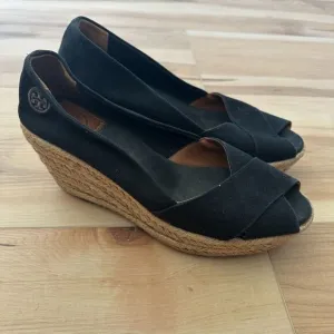 Tory Burch Black Flipa Open Toe Espadrille Wedges Shoes Sandals Size 9