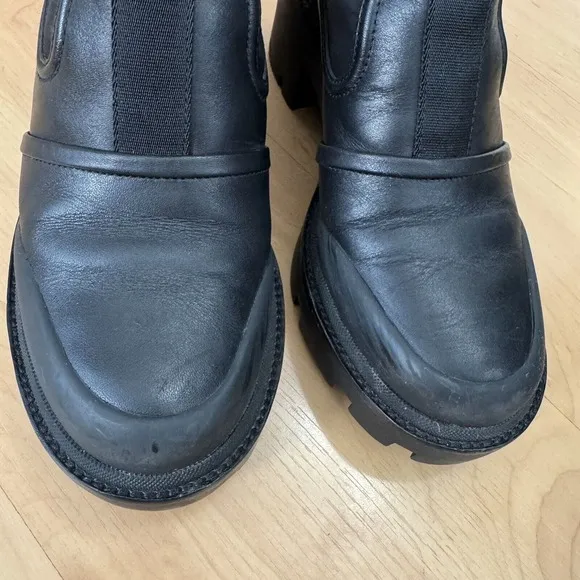 Tory Burch Boots Chelsea Lug Sole Platform Ankle Black Leather Size 9‎ $450