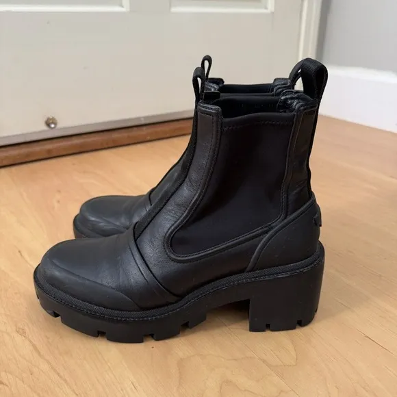 Tory Burch Boots Chelsea Lug Sole Platform Ankle Black Leather Size 9‎ $450
