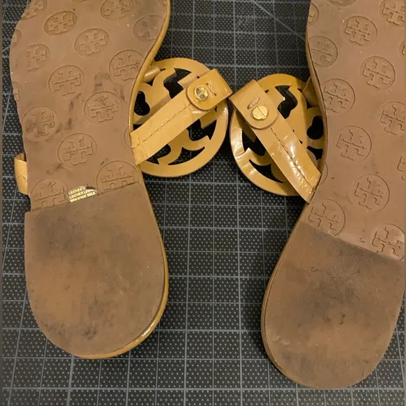 Tory Burch Miller Patent Leather Tan Sandals size 6
